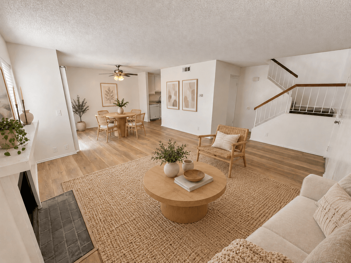Ventura House: 1274 San Simeon #4
