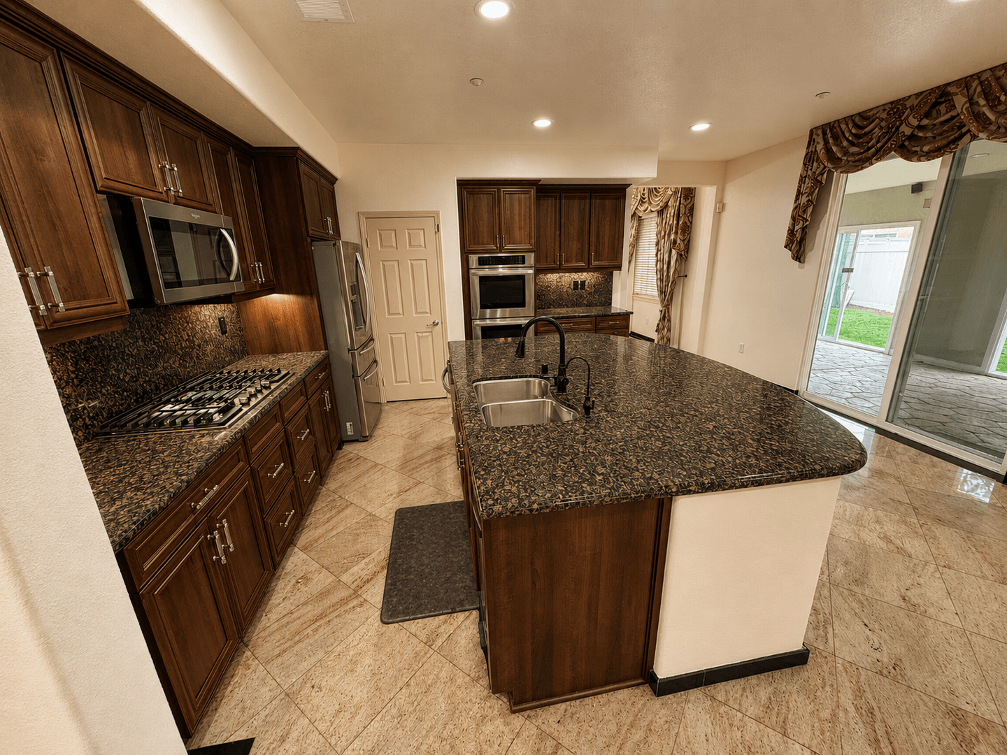 Oxnard House: 621 Marbella Court