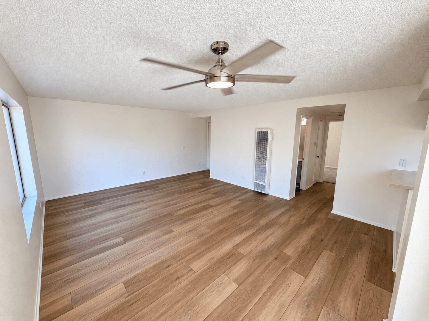 Santa Paula Apartment: 525-529 Acacia Road