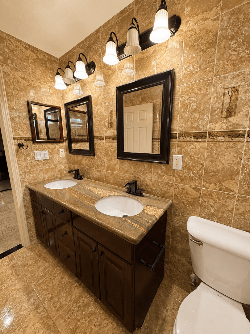 Oxnard House: 621 Marbella Court