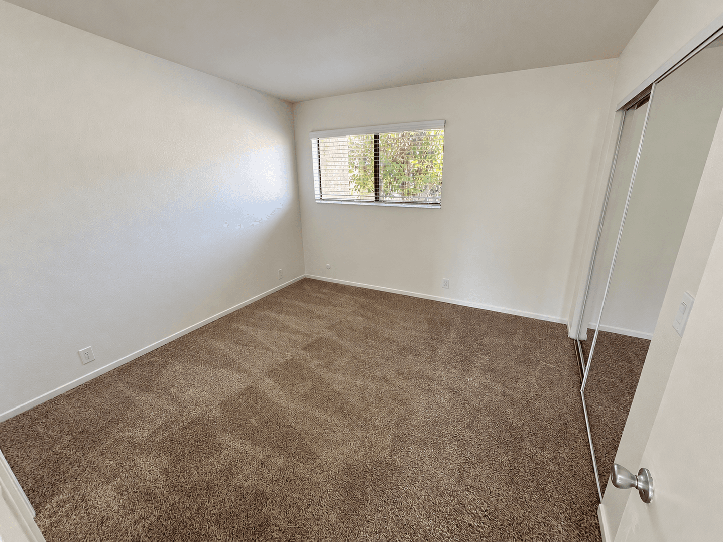 Ventura Apartment: 10855 & 10880 Del Norte