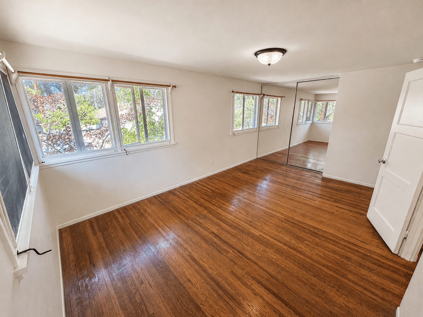 Ojai House: 406 S. Signal Street #A