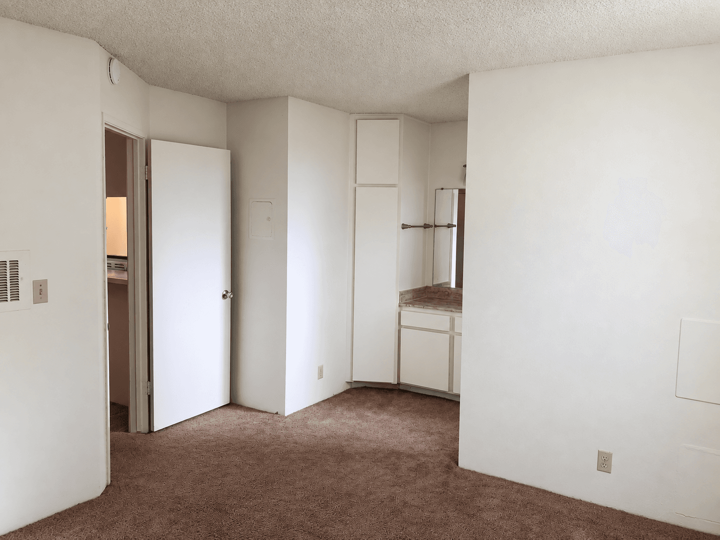 Ventura Apartment: 10855 & 10880 Del Norte