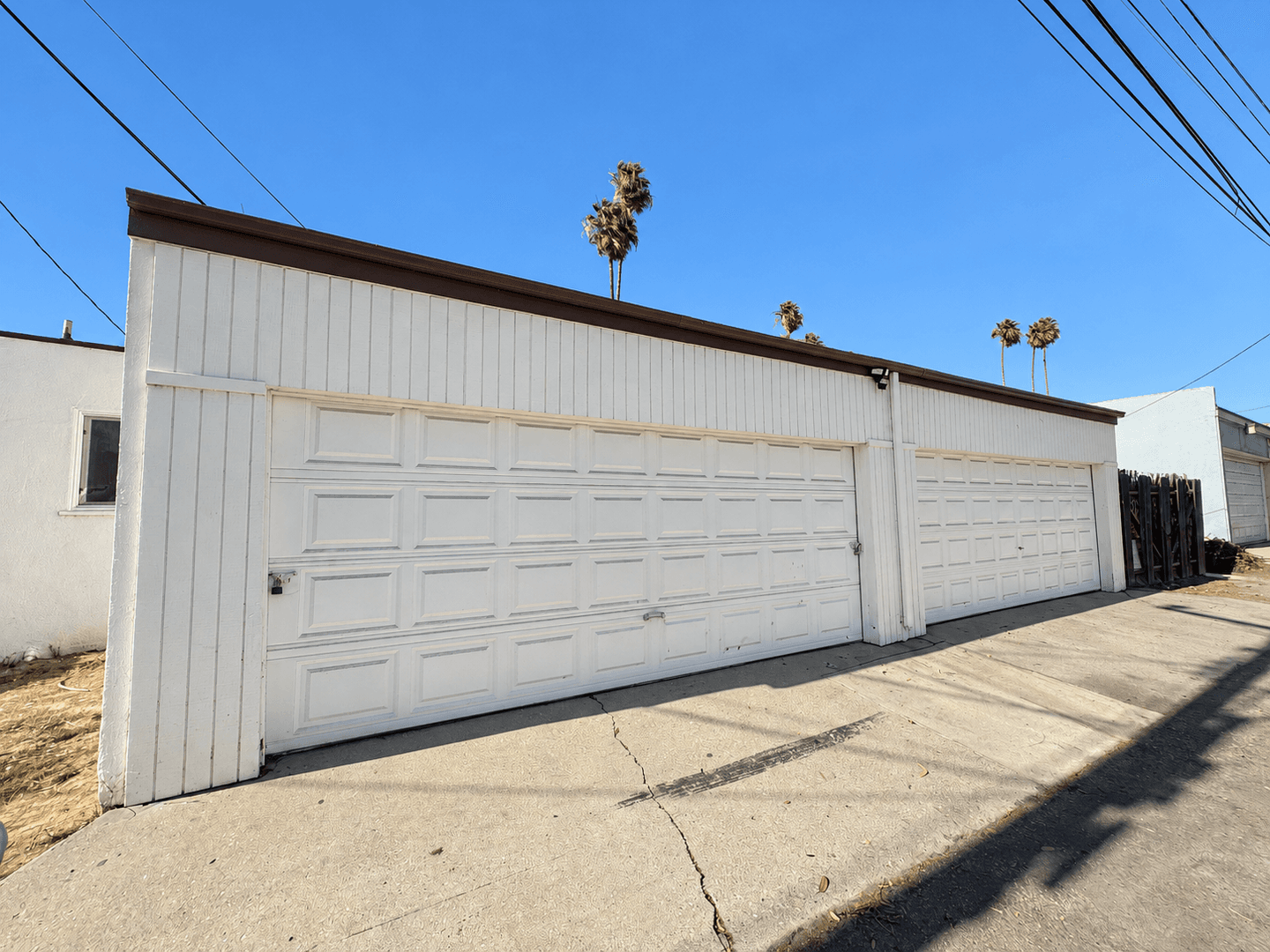 Ventura Apartment: 716-722 Sidonia