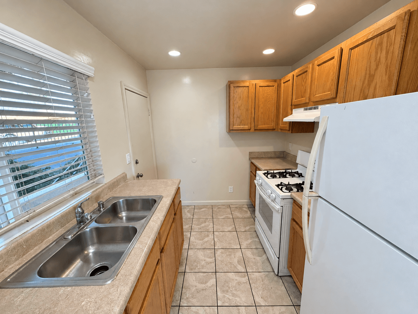 Ventura Apartment: 153 Wall Street