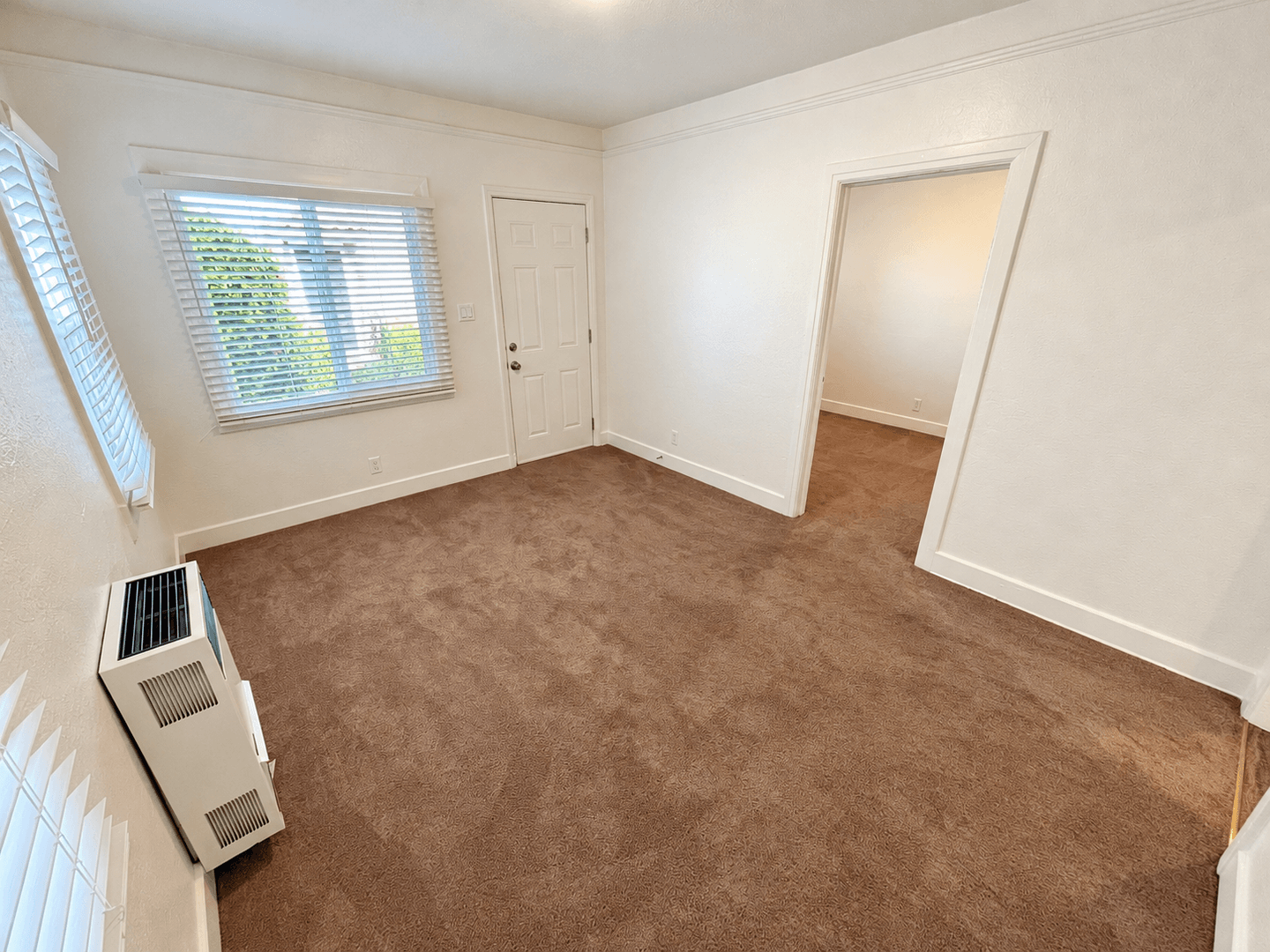 Ventura Apartment: 121-137 El Medio