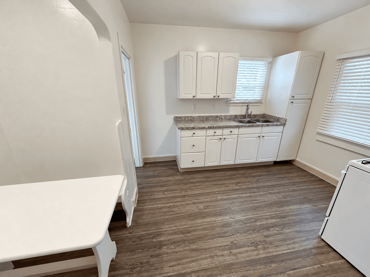 Ventura Apartment: 121-137 El Medio
