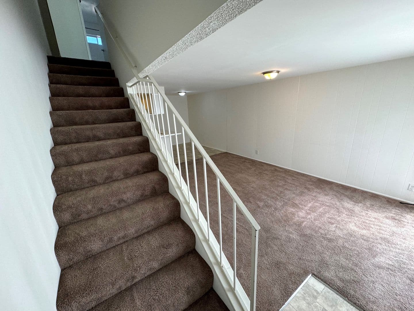 Ventura Apartment: 3402-3412 Rexford & 749-763 Sidonia