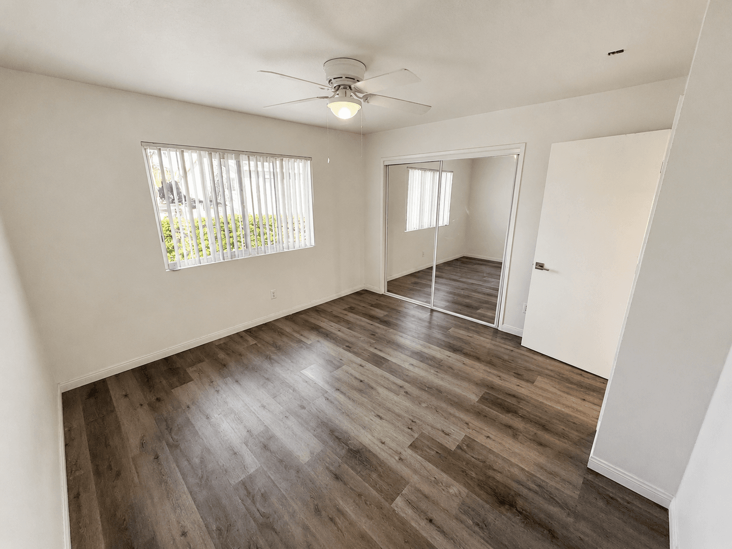 Santa Paula House: 211 E. Santa Paula Street #B