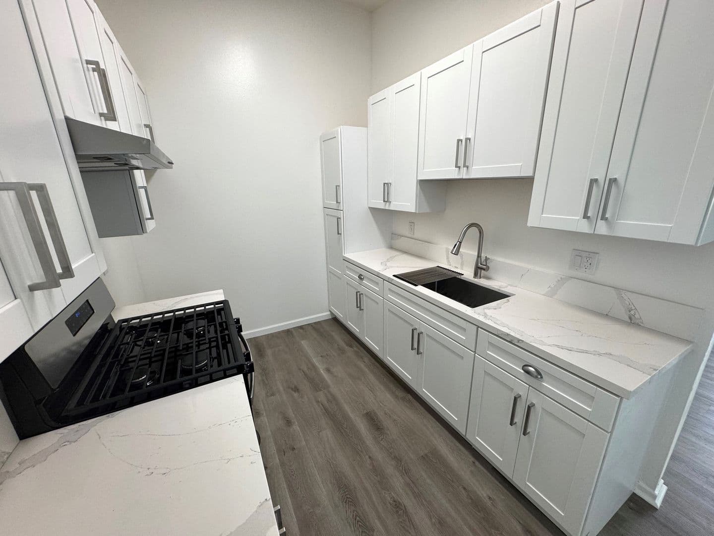 Ventura Apartment: 716-722 Sidonia