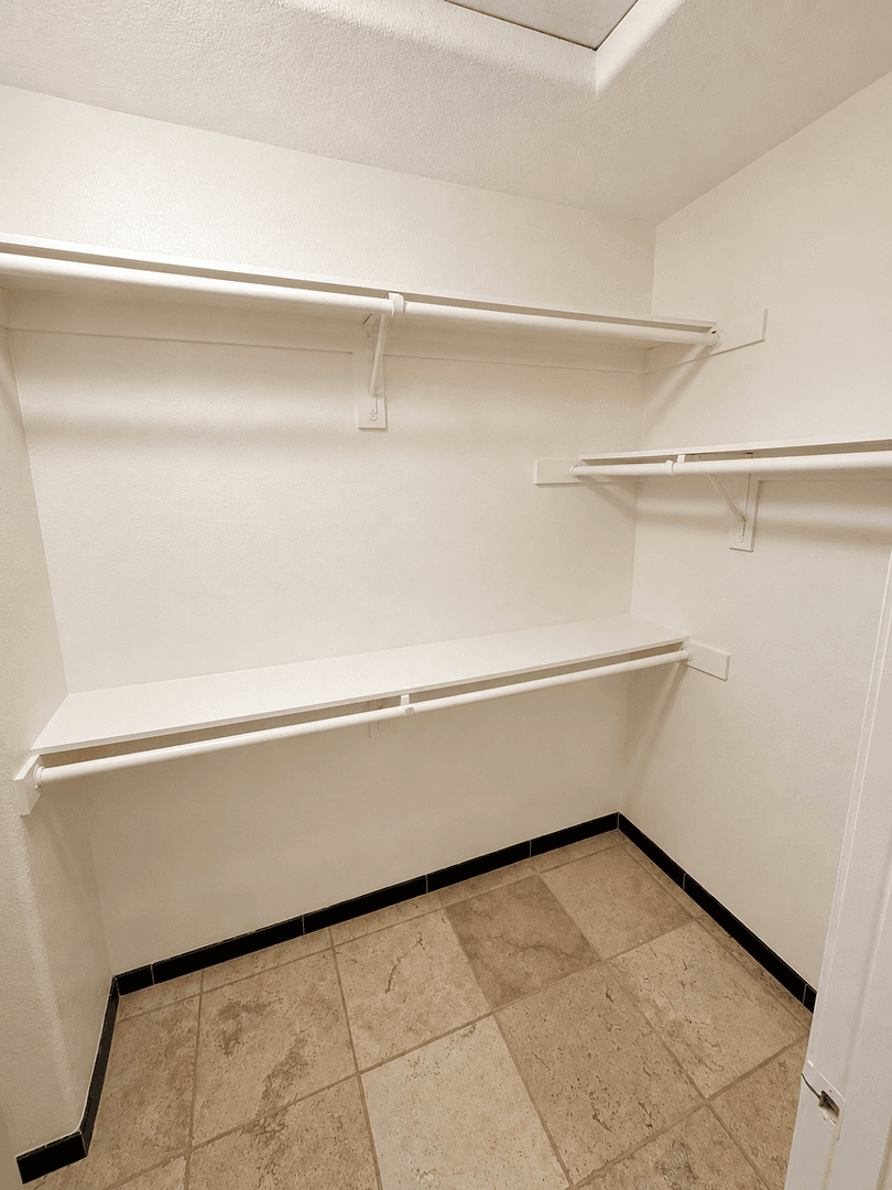Oxnard House: 621 Marbella Court