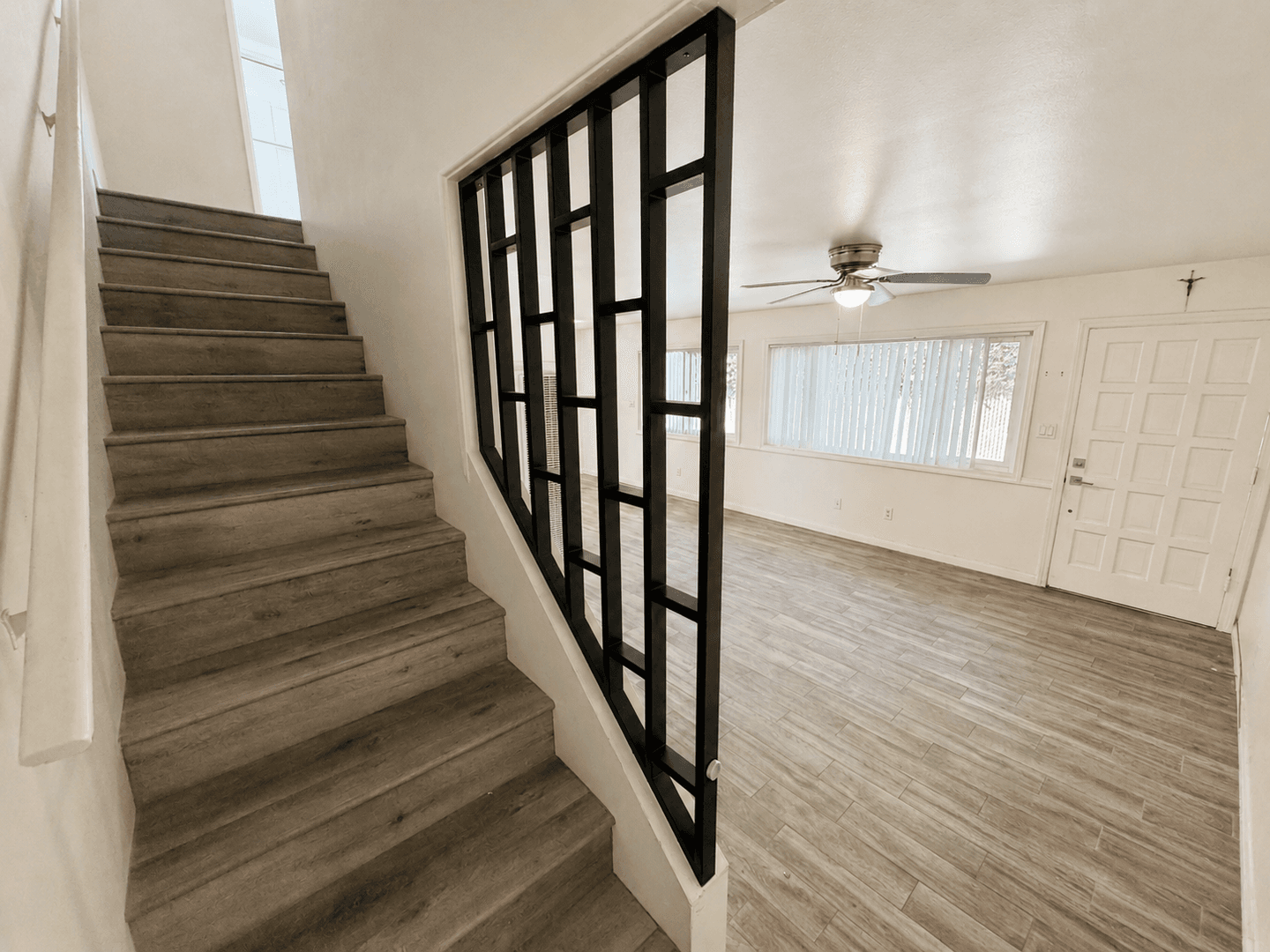 Santa Paula House: 211 E. Santa Paula Street #B