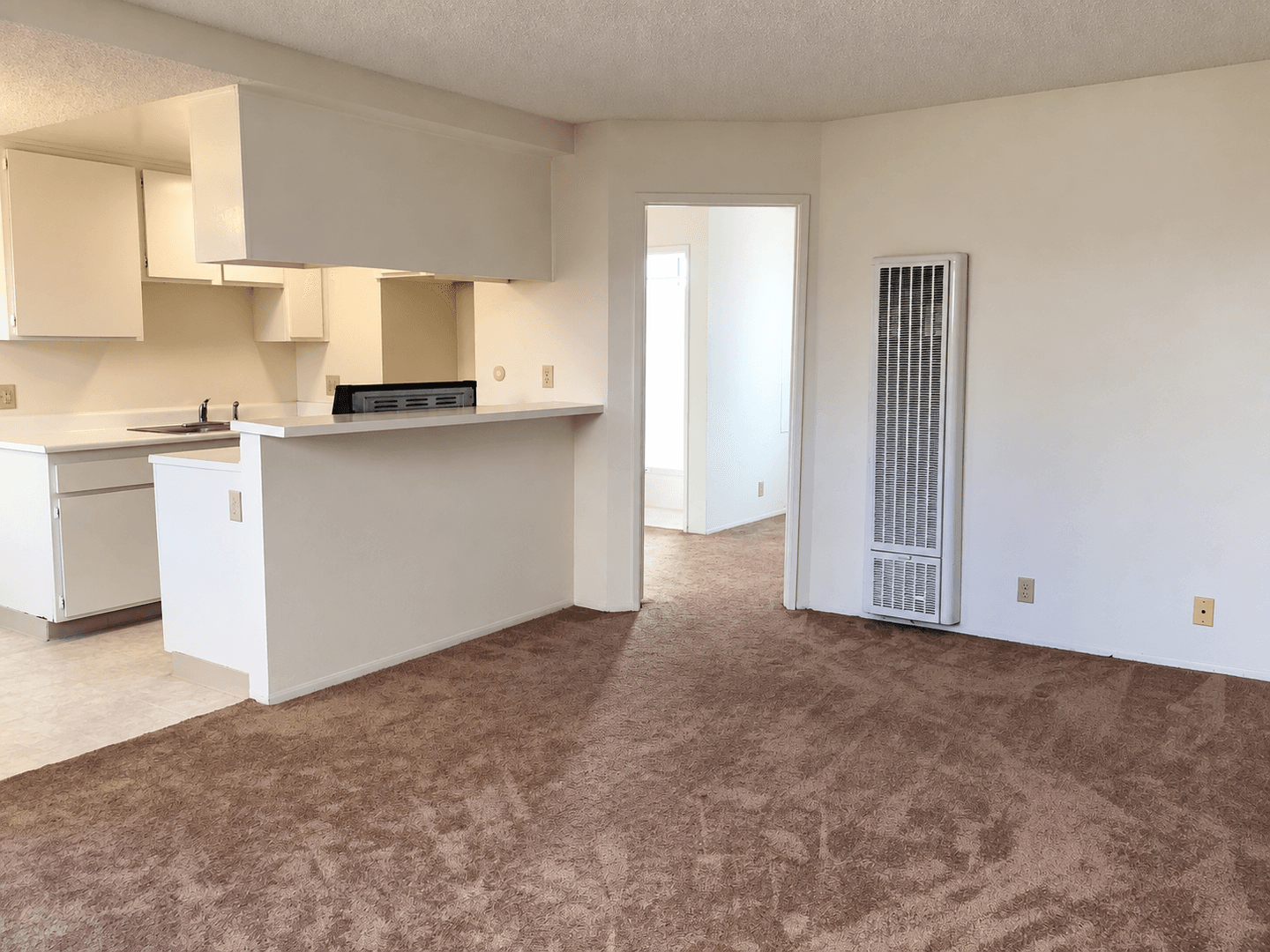 Ventura Apartment: 10855 & 10880 Del Norte