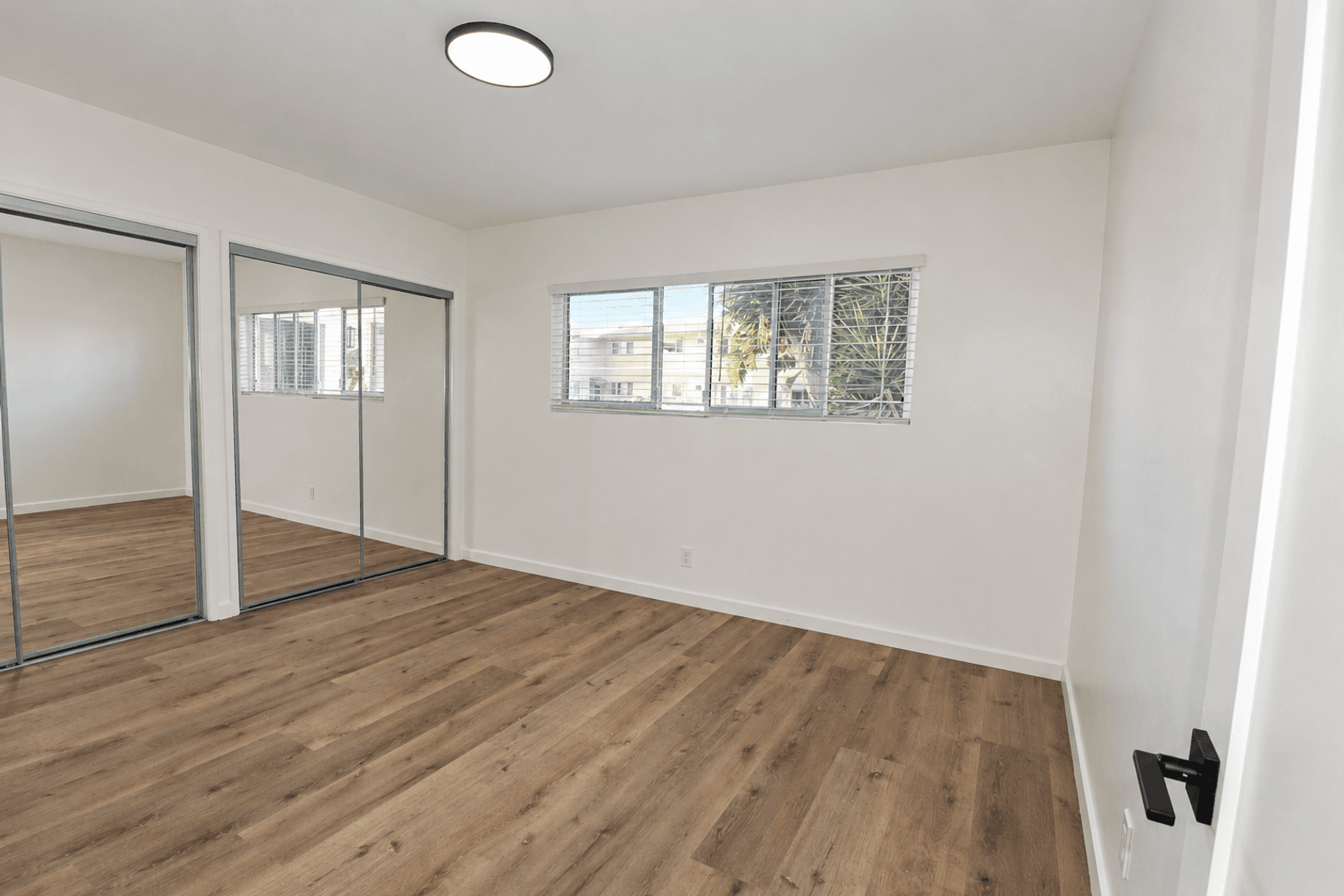 Ventura Apartment: 81-95 Baylor Drive