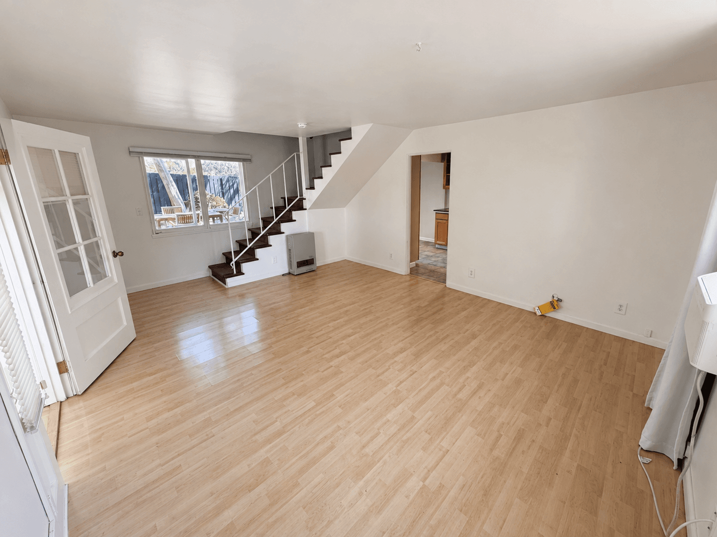 Ojai House: 406 S. Signal Street #A