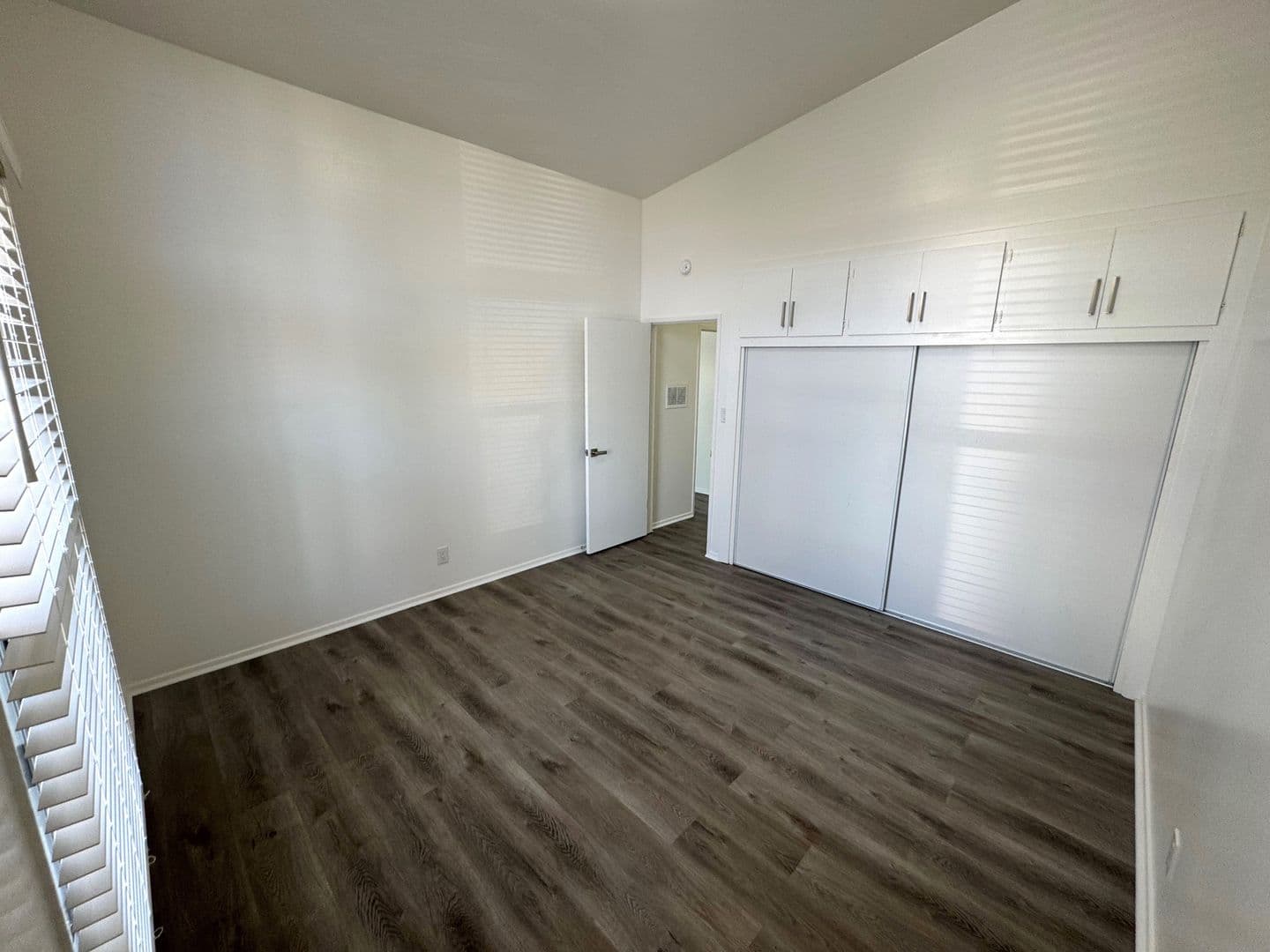 Ventura Apartment: 716-722 Sidonia
