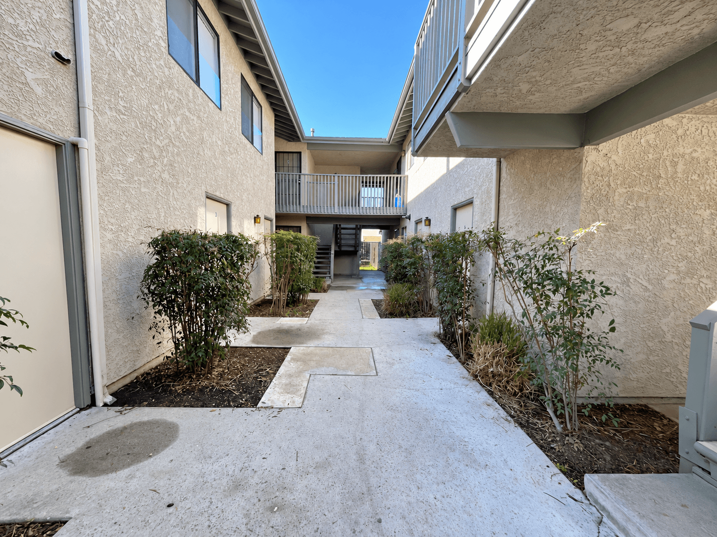 Santa Paula Apartment: 234 S. Mill Street