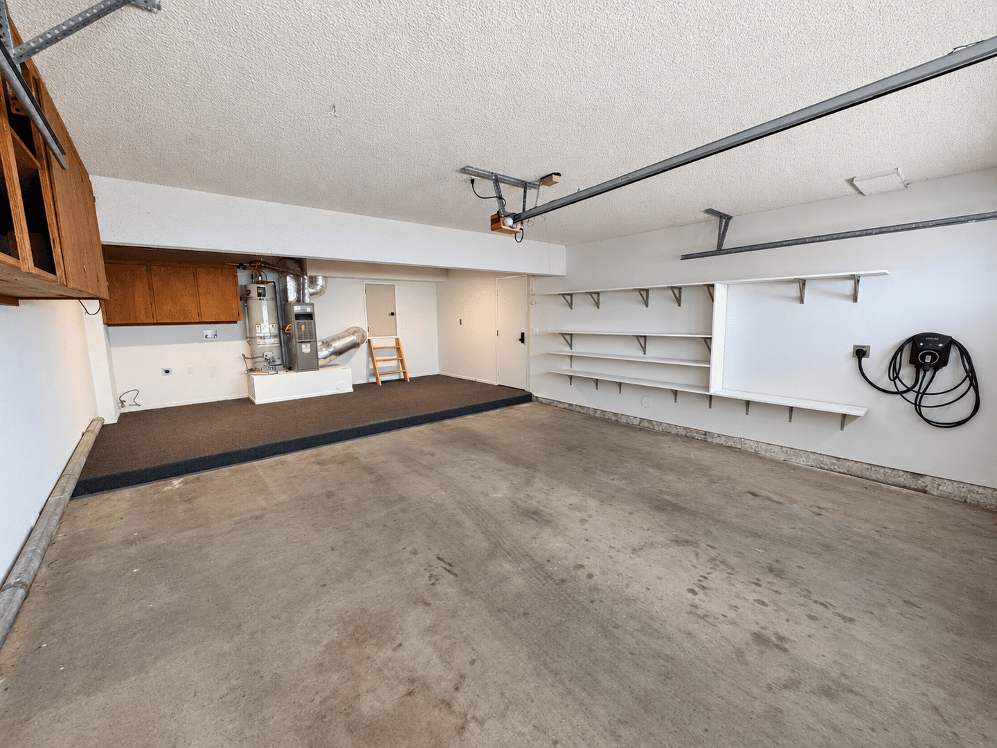 Ventura Townhome: 925 Vallecito Drive