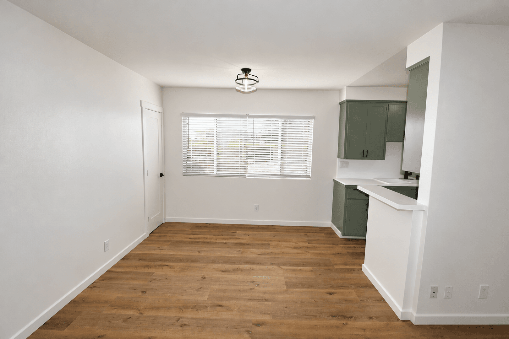 Ventura Apartment: 81-95 Baylor Drive