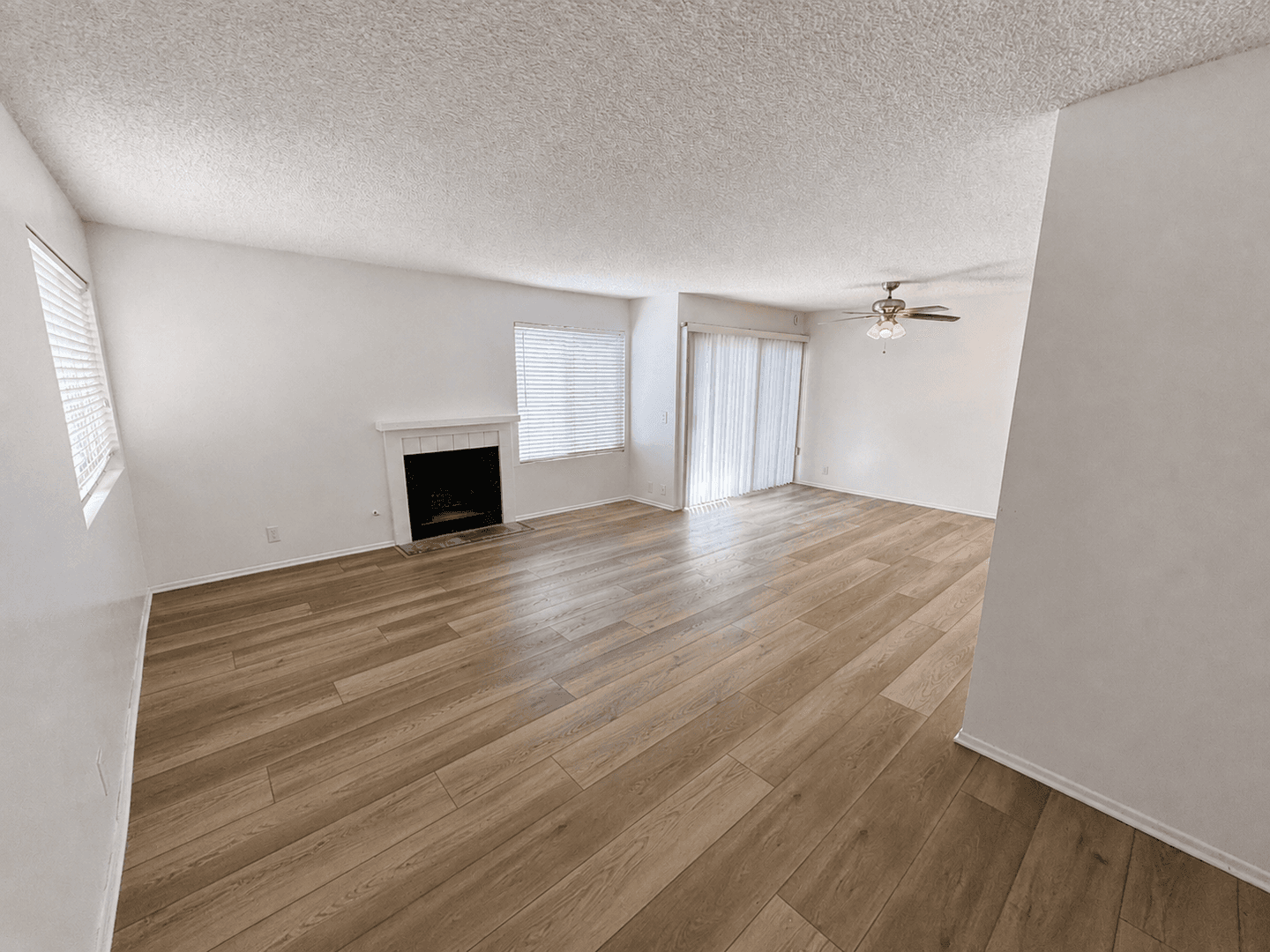 Ventura House: 1274 San Simeon #4