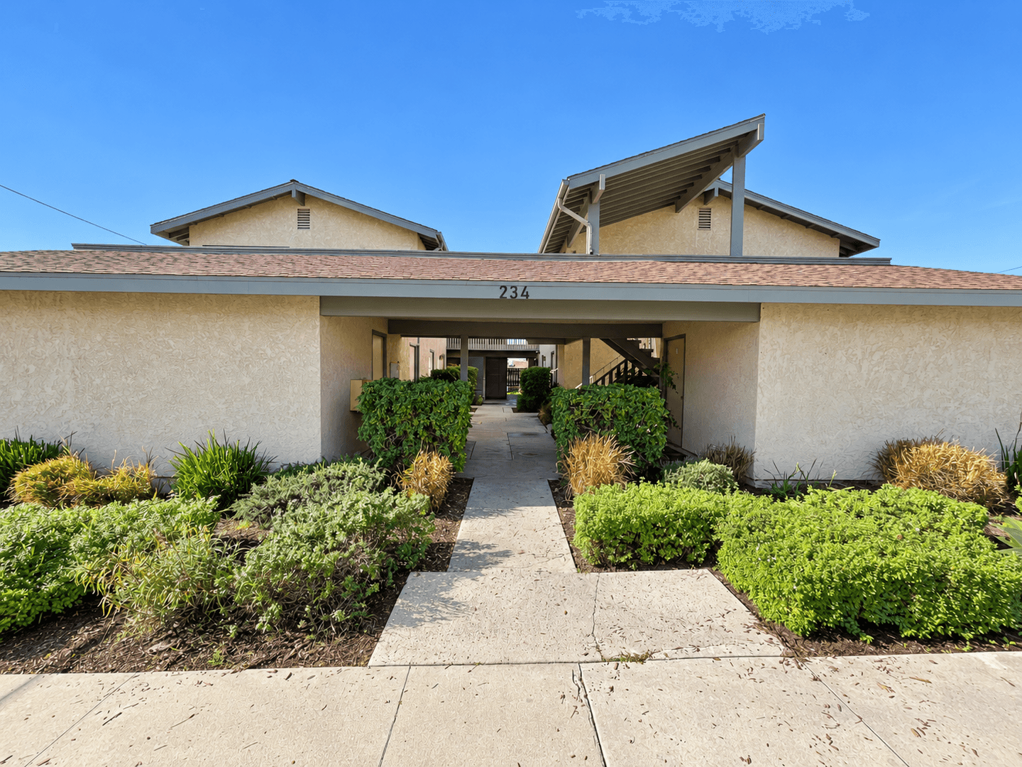 Santa Paula Apartment: 234 S. Mill Street