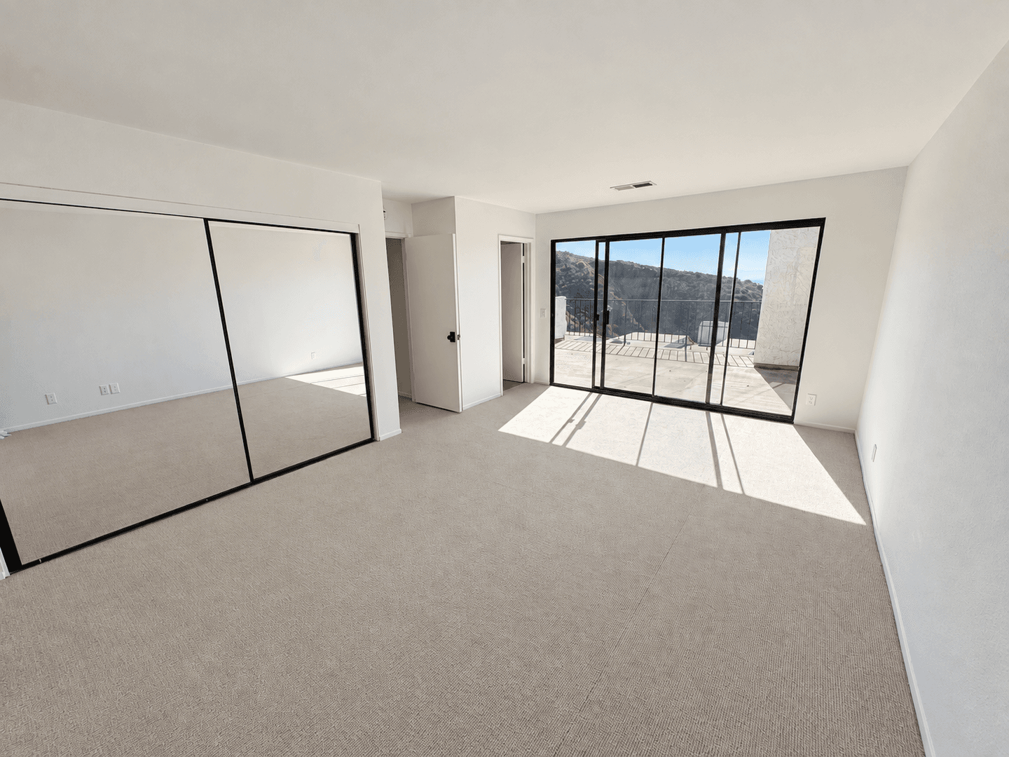 Ventura Townhome: 925 Vallecito Drive