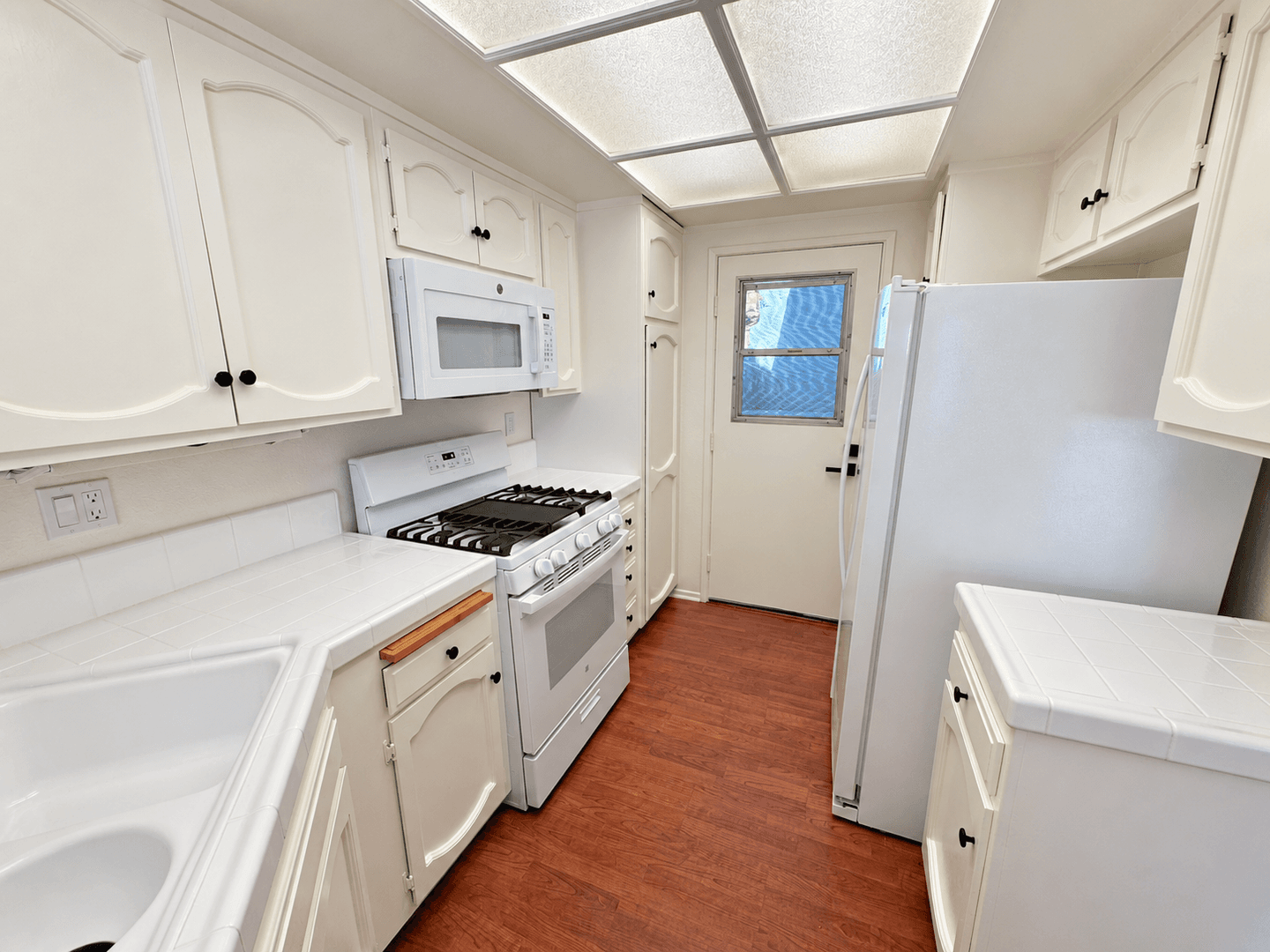 Ventura Townhome: 925 Vallecito Drive