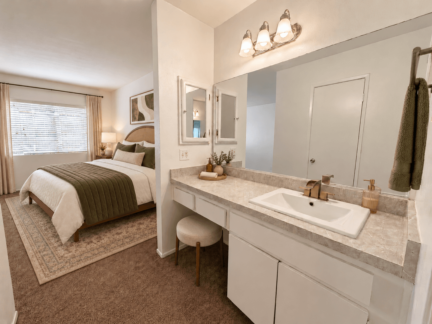 Ventura House: 1274 San Simeon #4