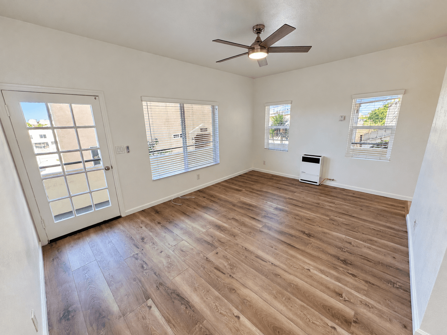 Ventura Apartment: 153 Wall Street