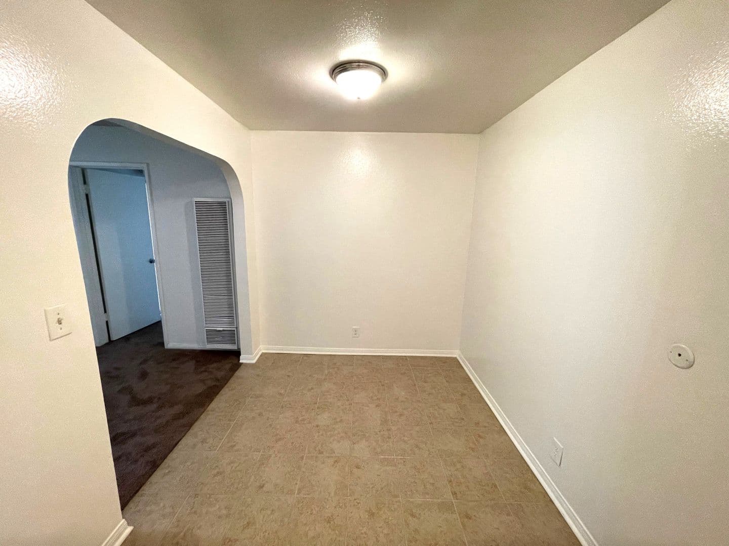 Ventura Apartment: 10855 & 10880 Del Norte