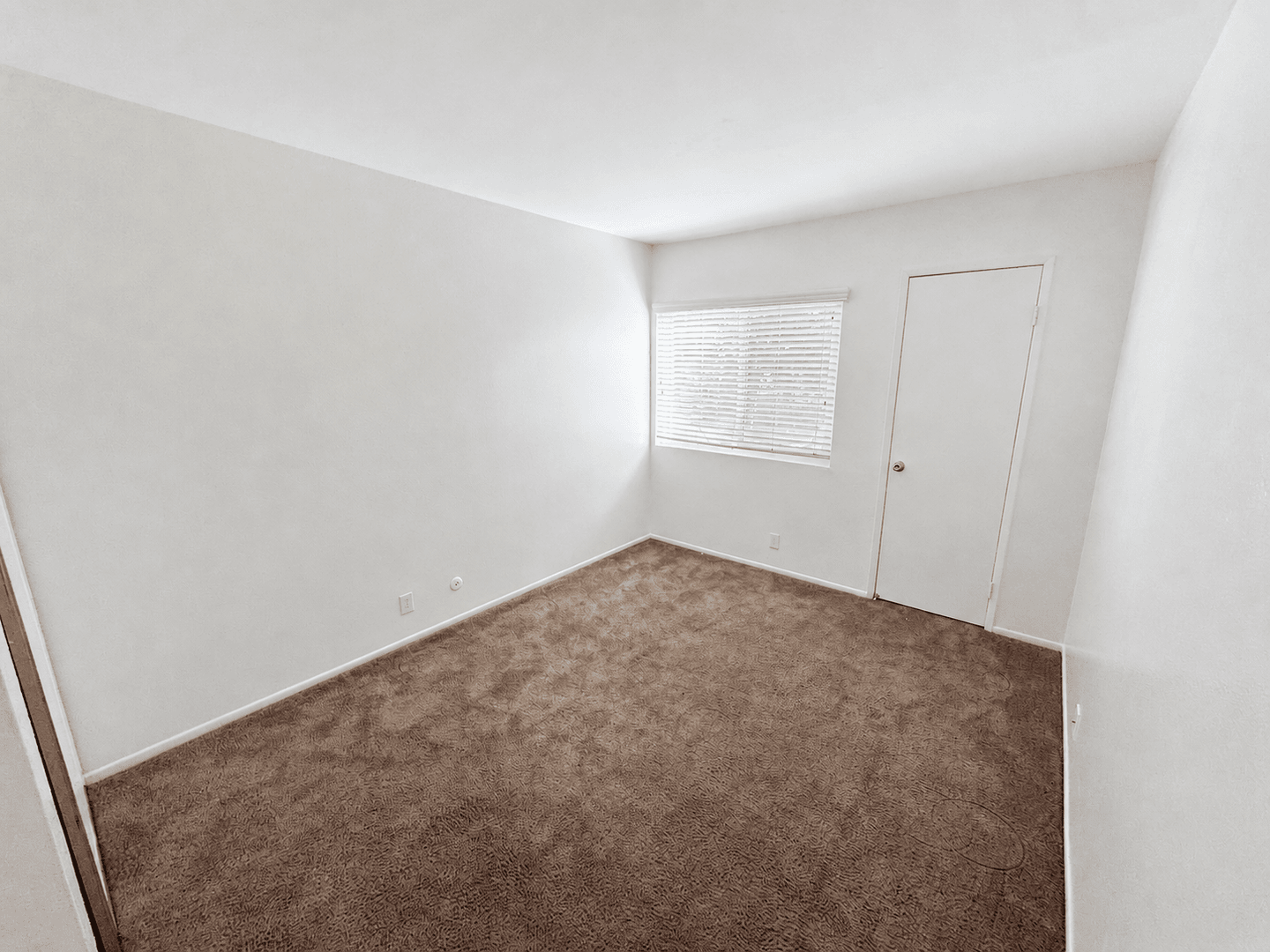 Ventura House: 1274 San Simeon #4