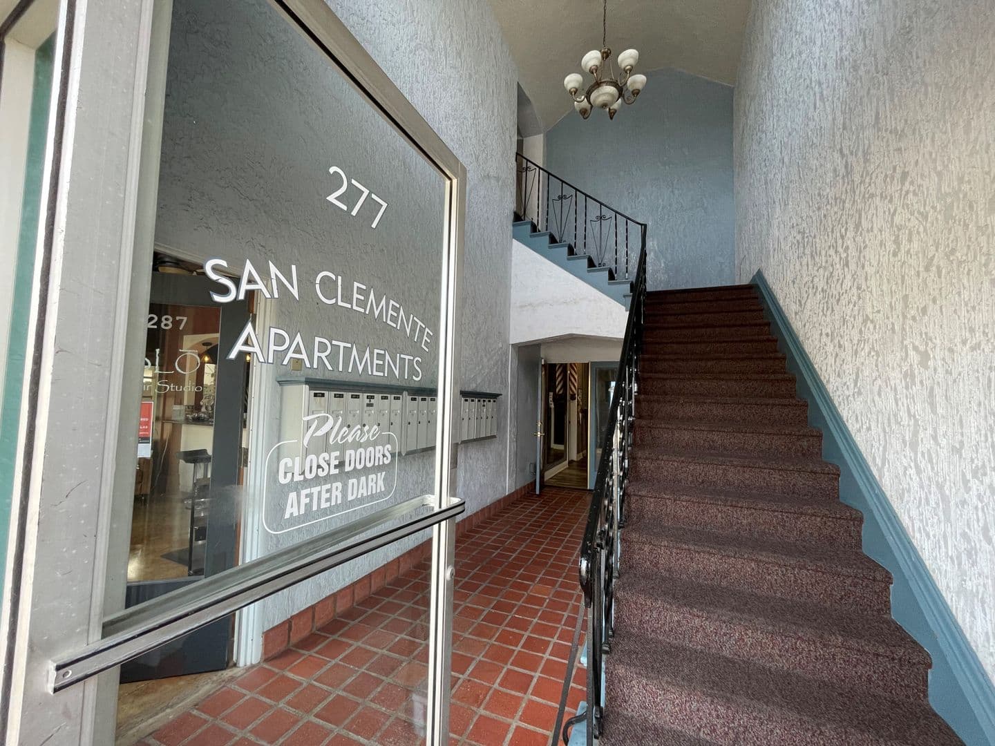 Ventura Apartment: 2110-2126 Thompson Blvd & 275-287 San Clemente St.