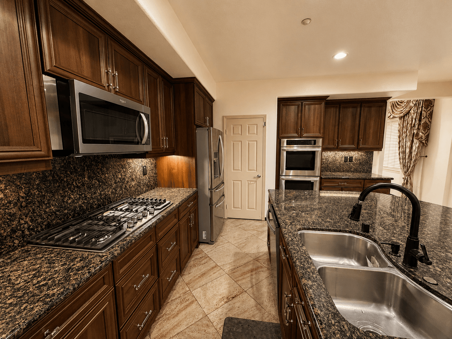 Oxnard House: 621 Marbella Court
