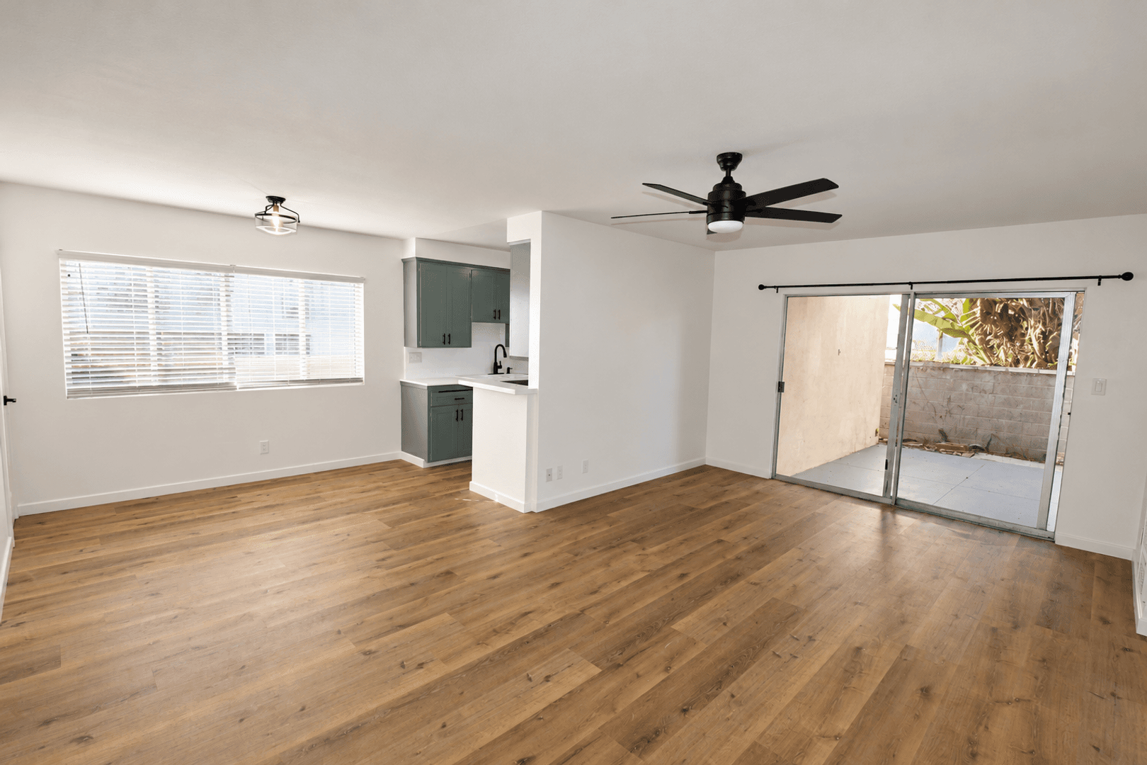 Ventura Apartment: 81-95 Baylor Drive