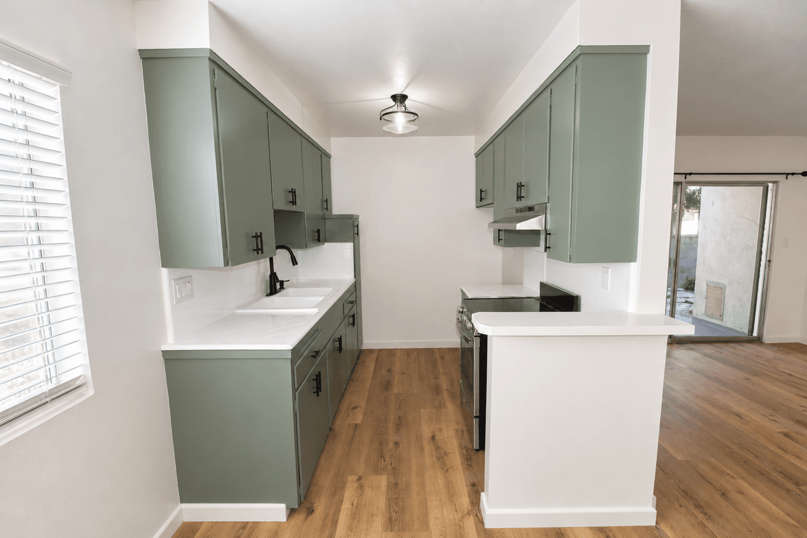 Ventura Apartment: 81-95 Baylor Drive