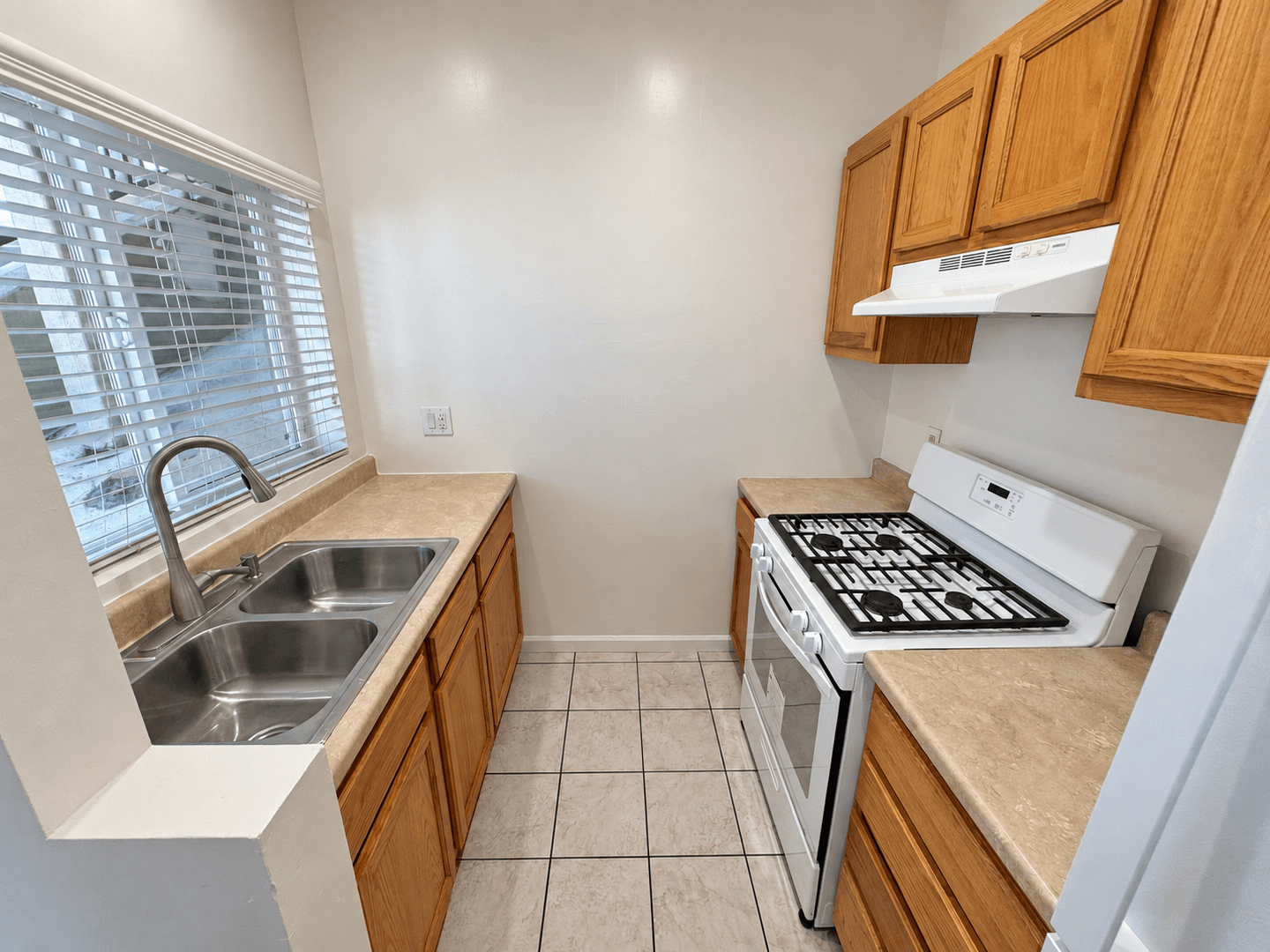 Ventura Apartment: 153 Wall Street