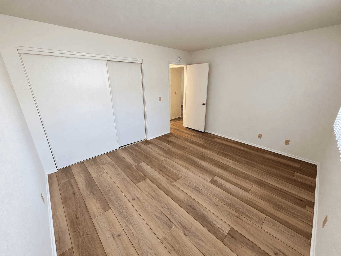 Ventura Apartment: 1075 N. Olive