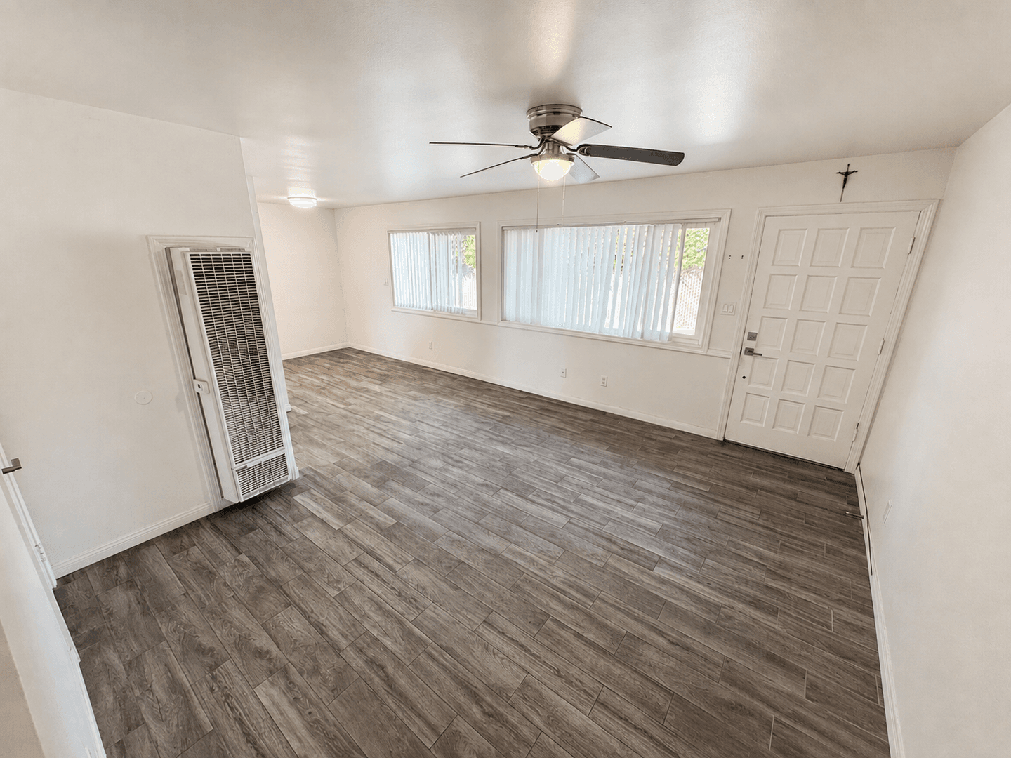Santa Paula House: 211 E. Santa Paula Street #B