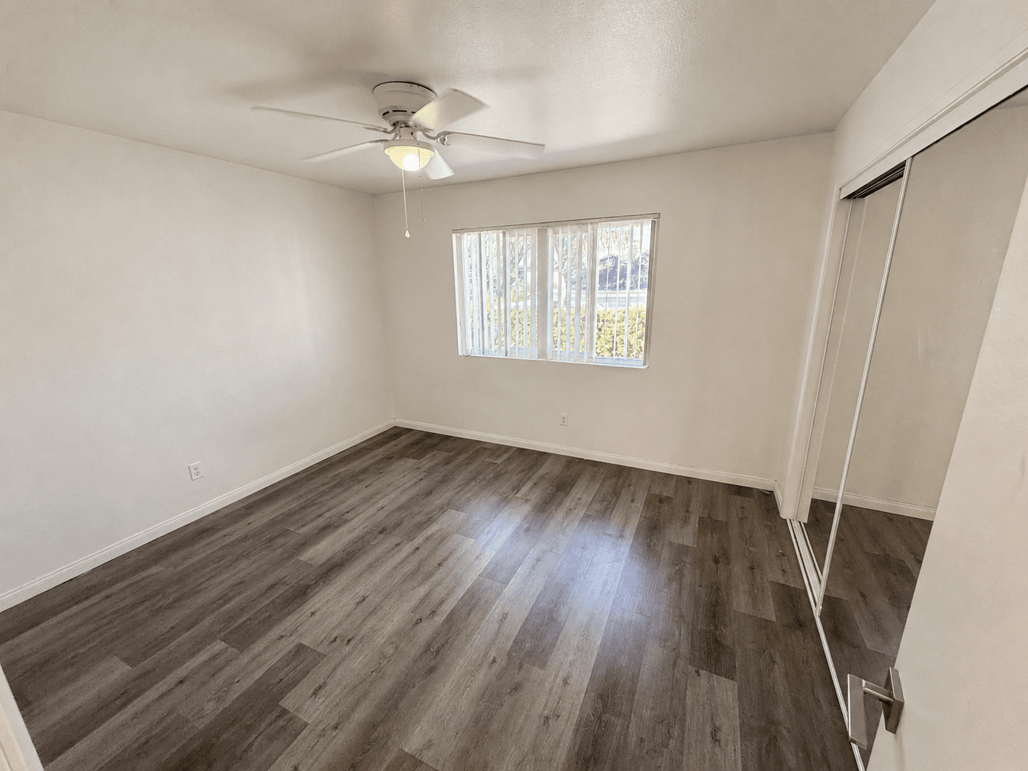 Santa Paula House: 211 E. Santa Paula Street #B