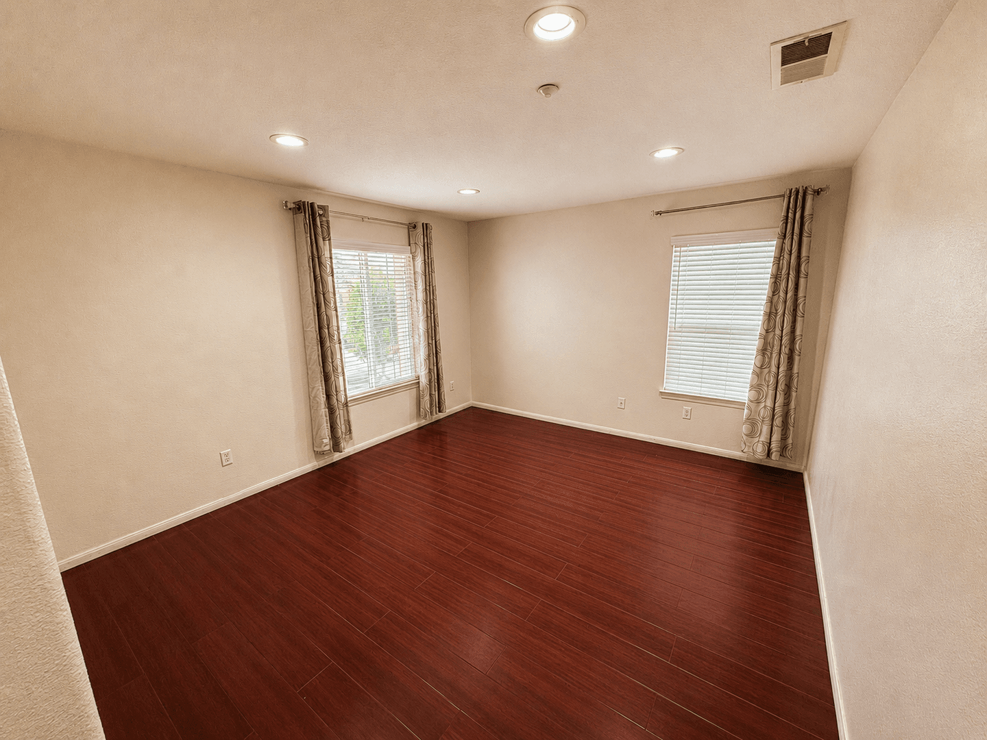 Oxnard House: 621 Marbella Court