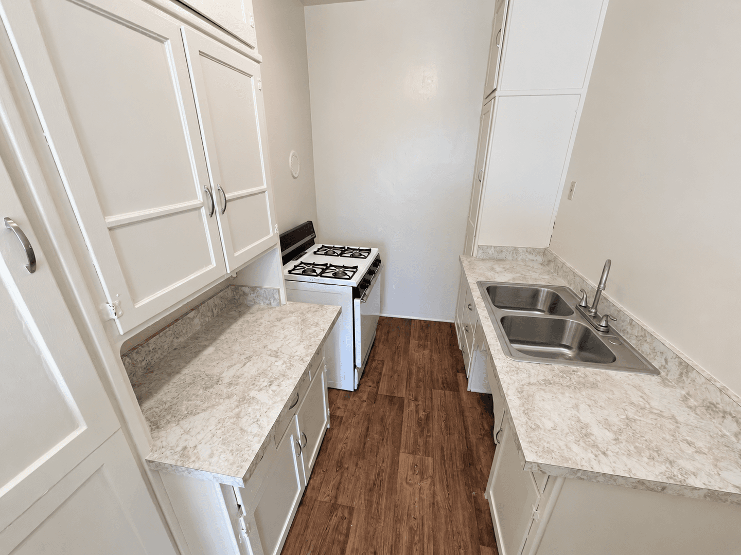 Ventura Apartment: 1209 E. Main Street