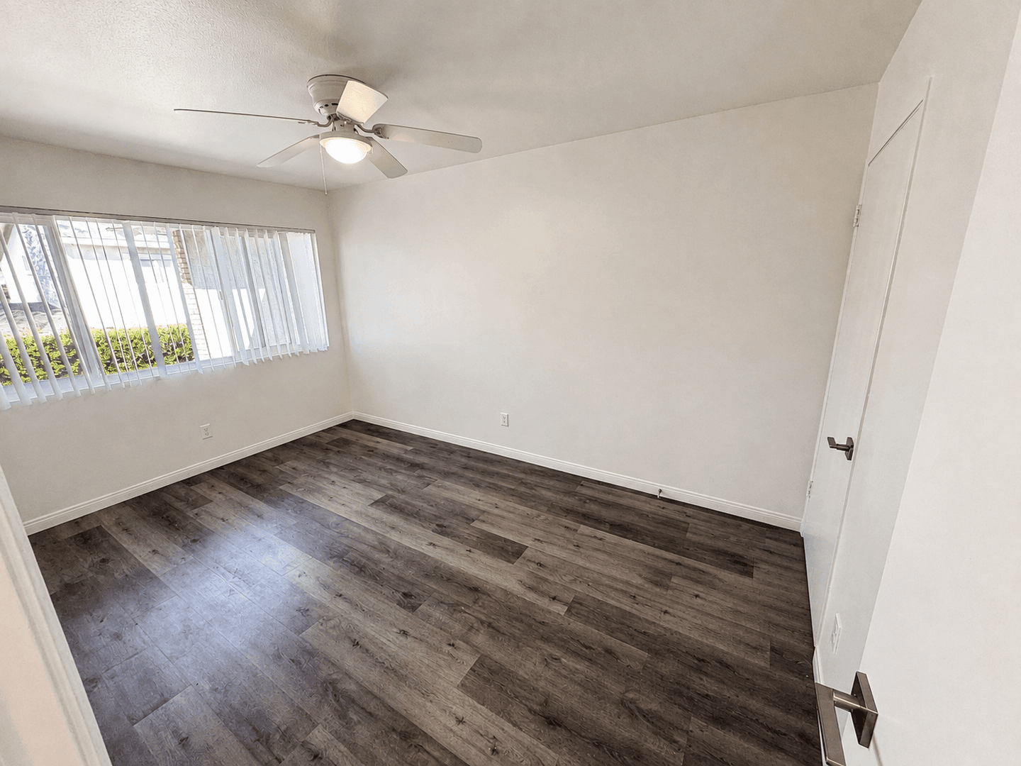 Santa Paula House: 211 E. Santa Paula Street #B