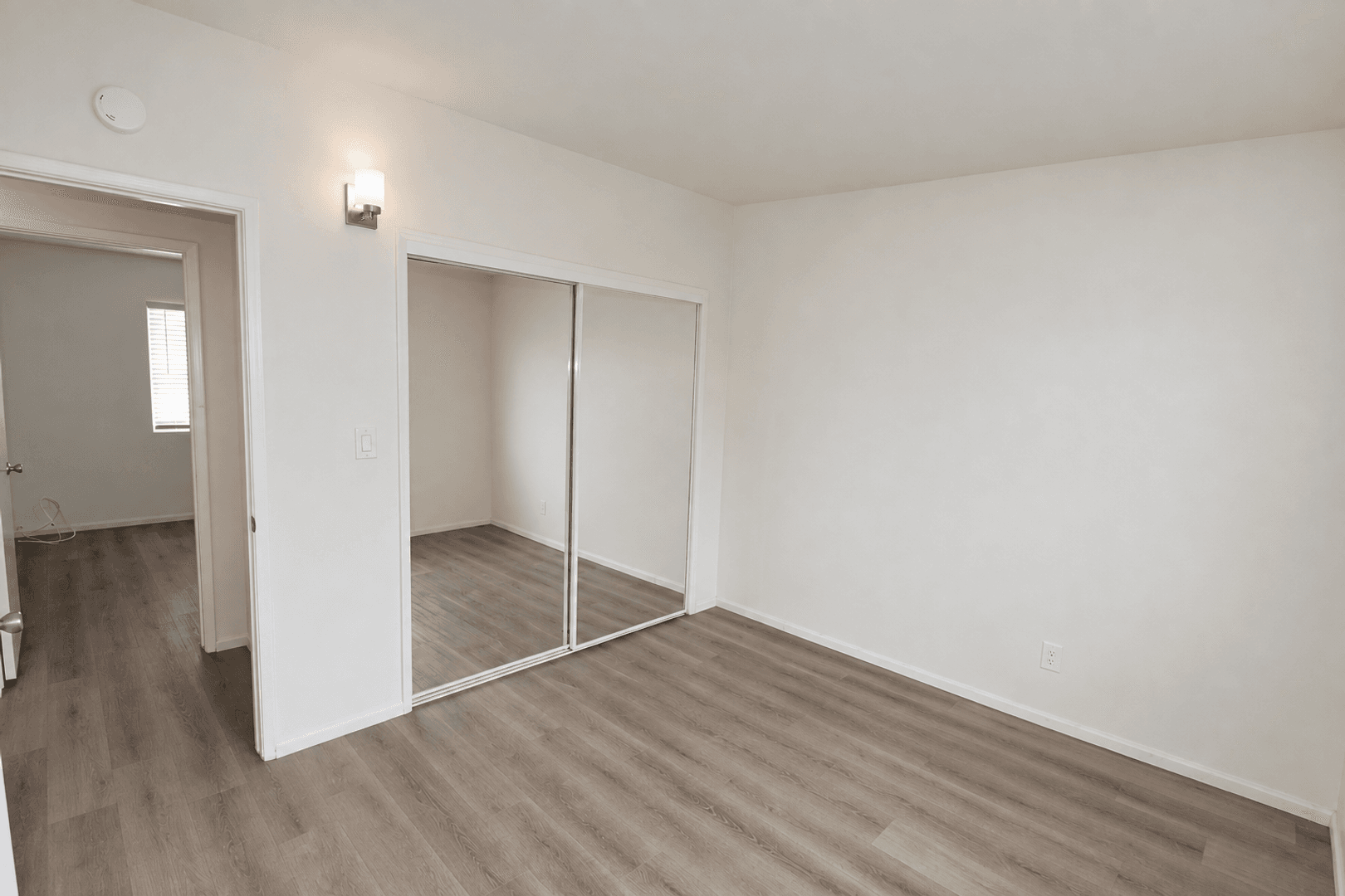 Oxnard Apartment: 4921 Nautilus Street #E