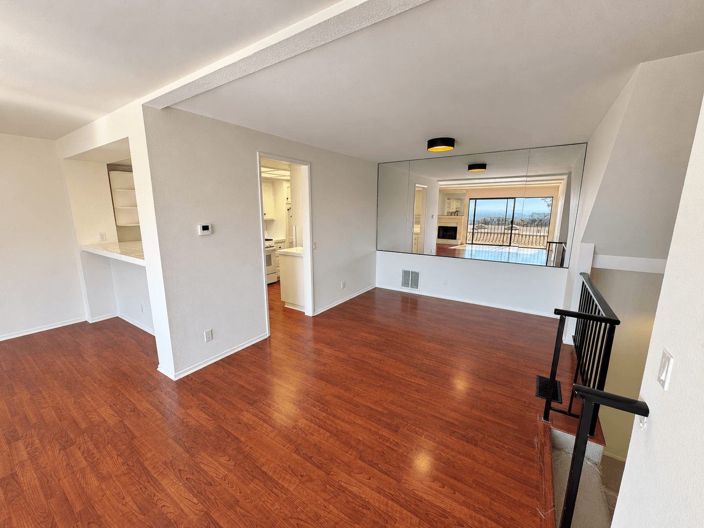 Ventura Townhome: 925 Vallecito Drive