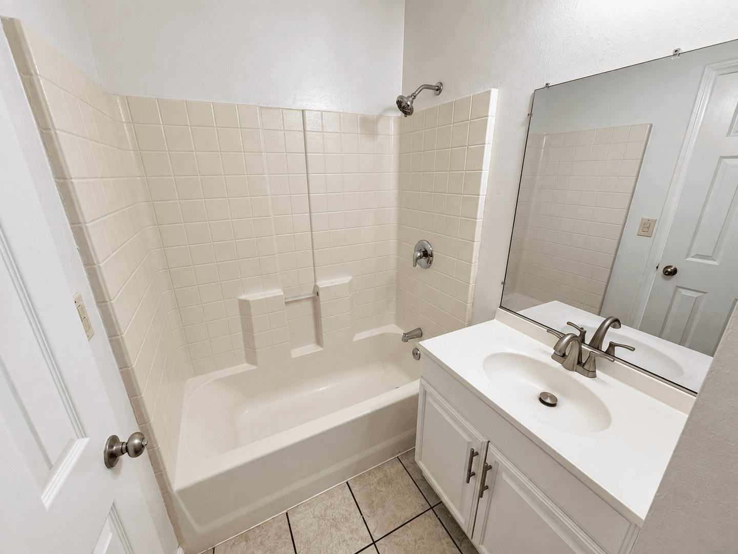 Ventura Apartment: 153 Wall Street