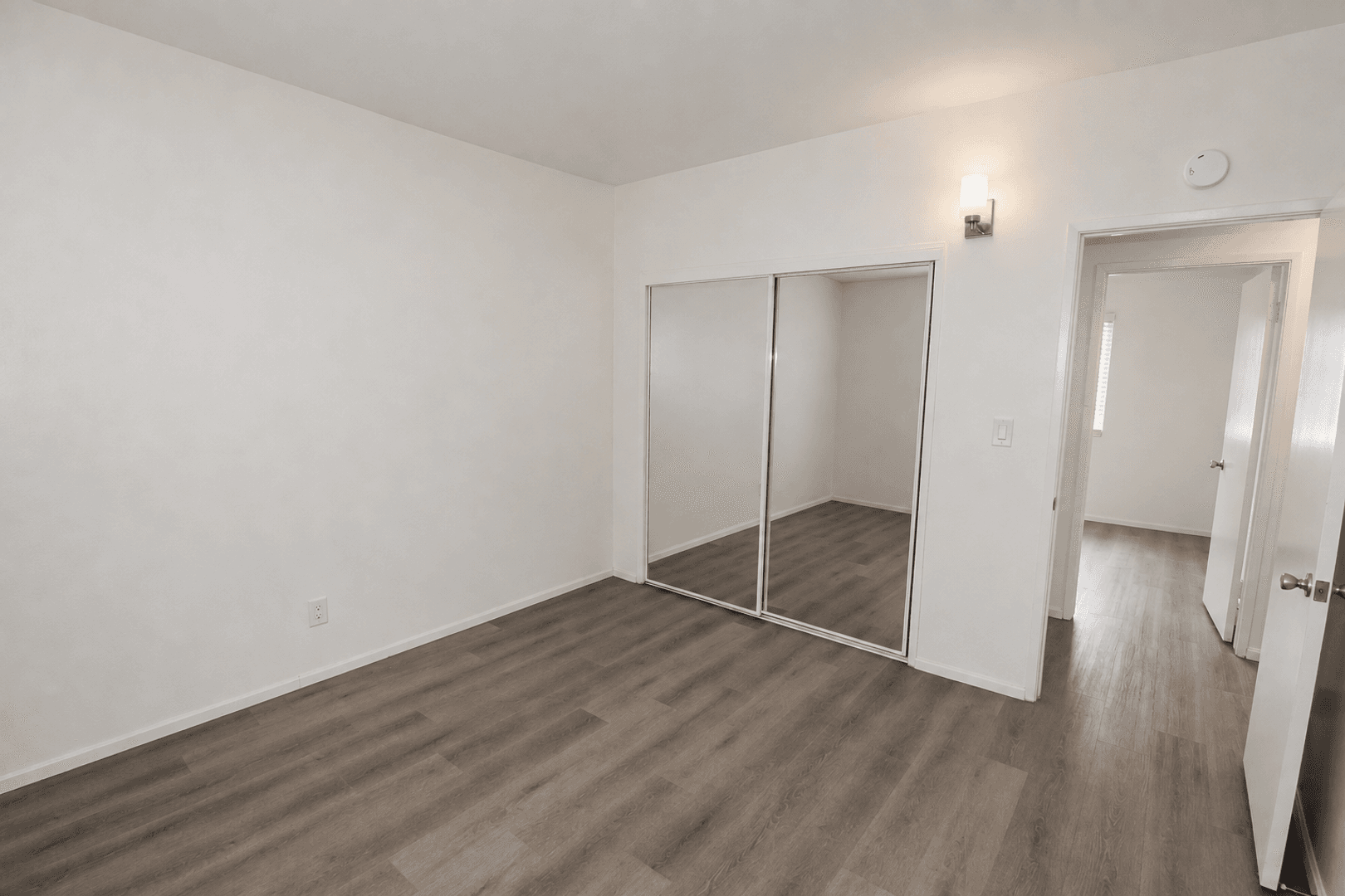 Oxnard Apartment: 4921 Nautilus Street #E