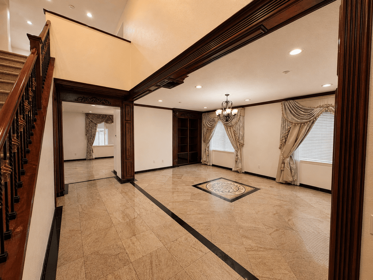 Oxnard House: 621 Marbella Court