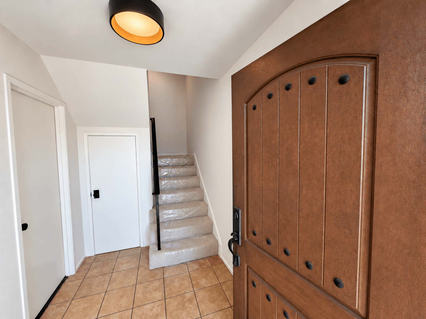 Ventura Townhome: 925 Vallecito Drive