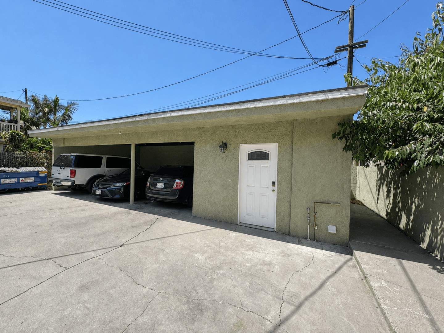 Santa Paula House: 211 E. Santa Paula Street #B