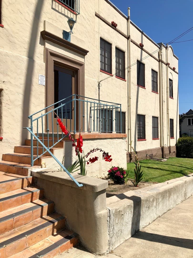 Ventura Apartment: 1209 E. Main Street